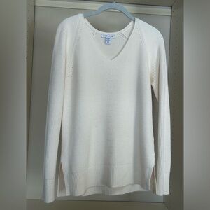 Athleta Cream V-Neck Sweater Fine Knit